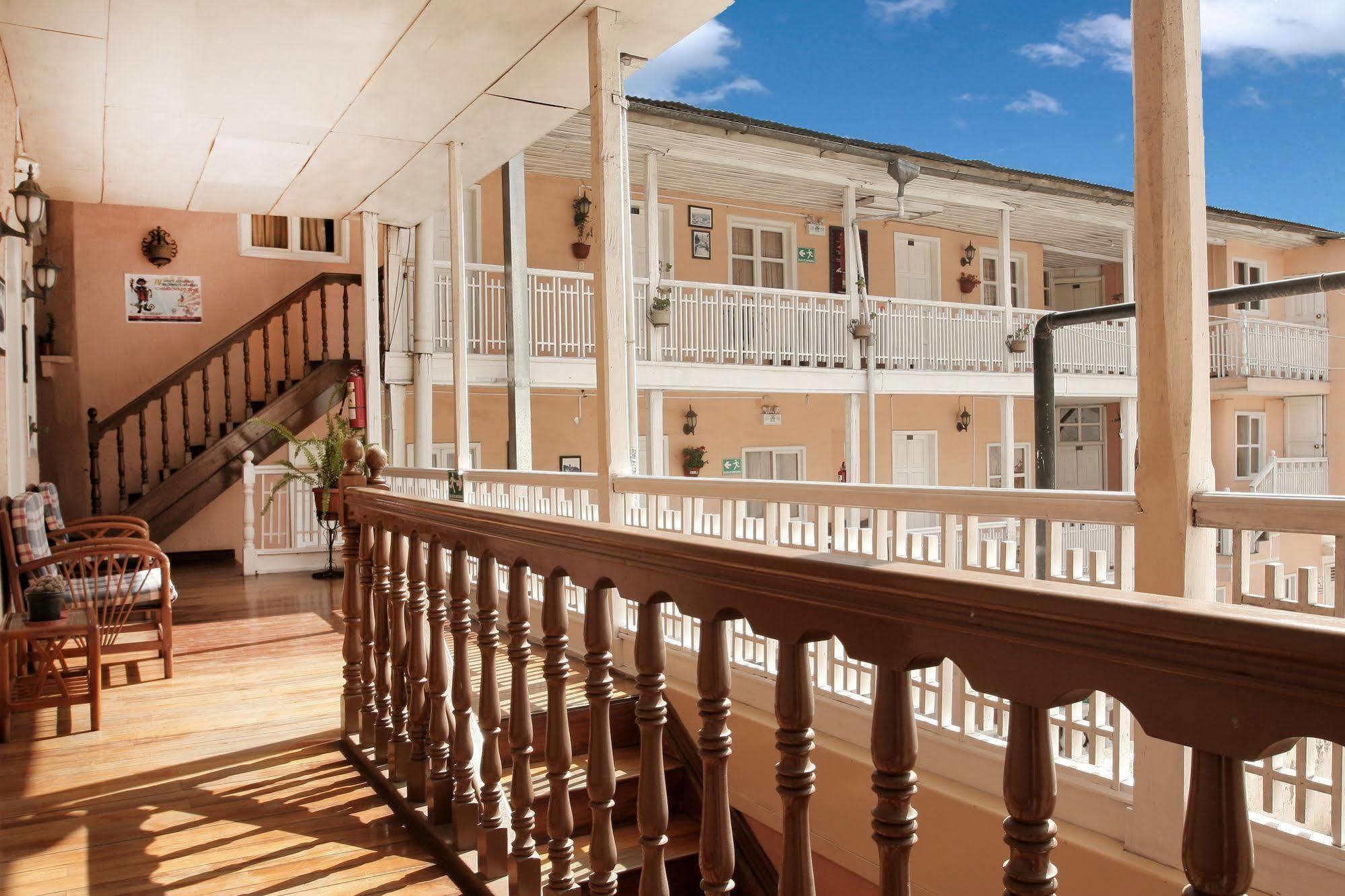 Hotel Europa Alausí Zewnętrze zdjęcie